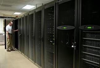 中國人來(lái)看看美國的機房究竟好在哪？好在什么地方？